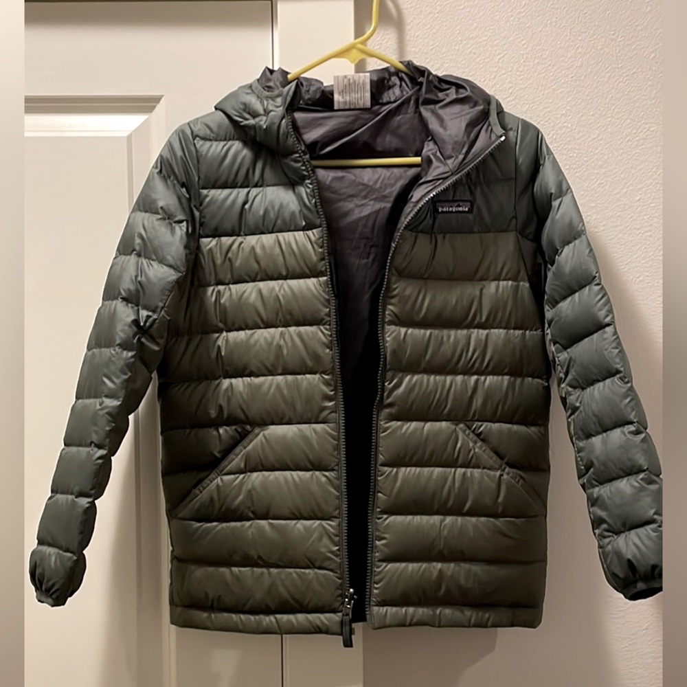 LIKE NEW! Kids’ Reversible Down Sweater Hoody